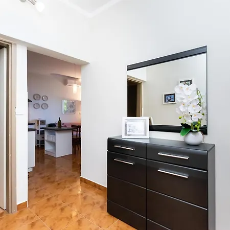 Mrijana D Apartment *