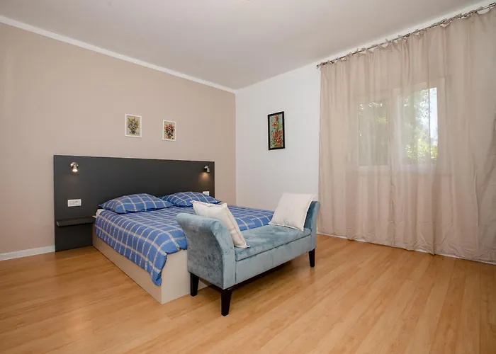 Apartment Mrijana D
