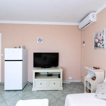 Mrijana D Apartment *