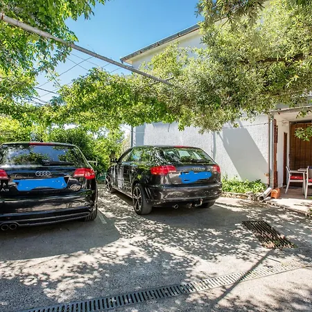 Apartment Mrijana D